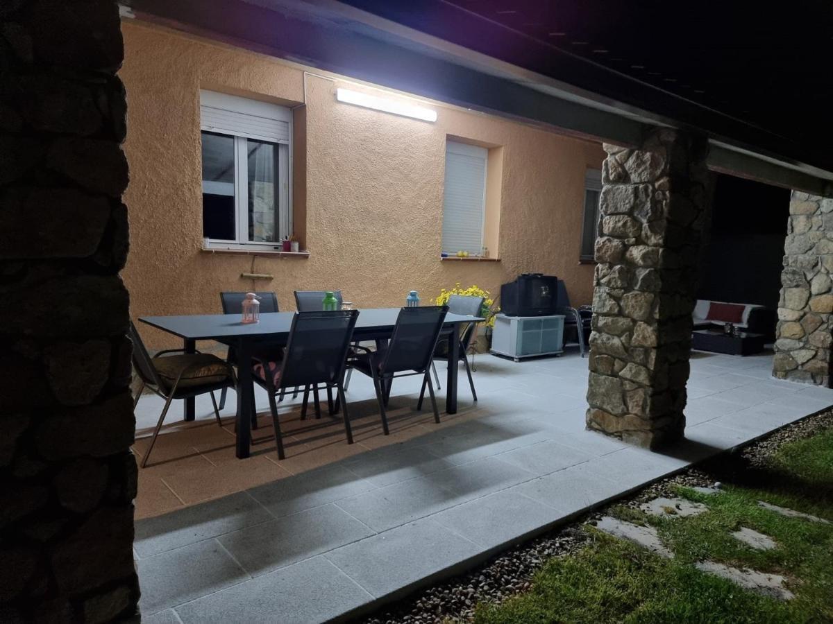 Villa Pancorbo Velayos Esterno foto